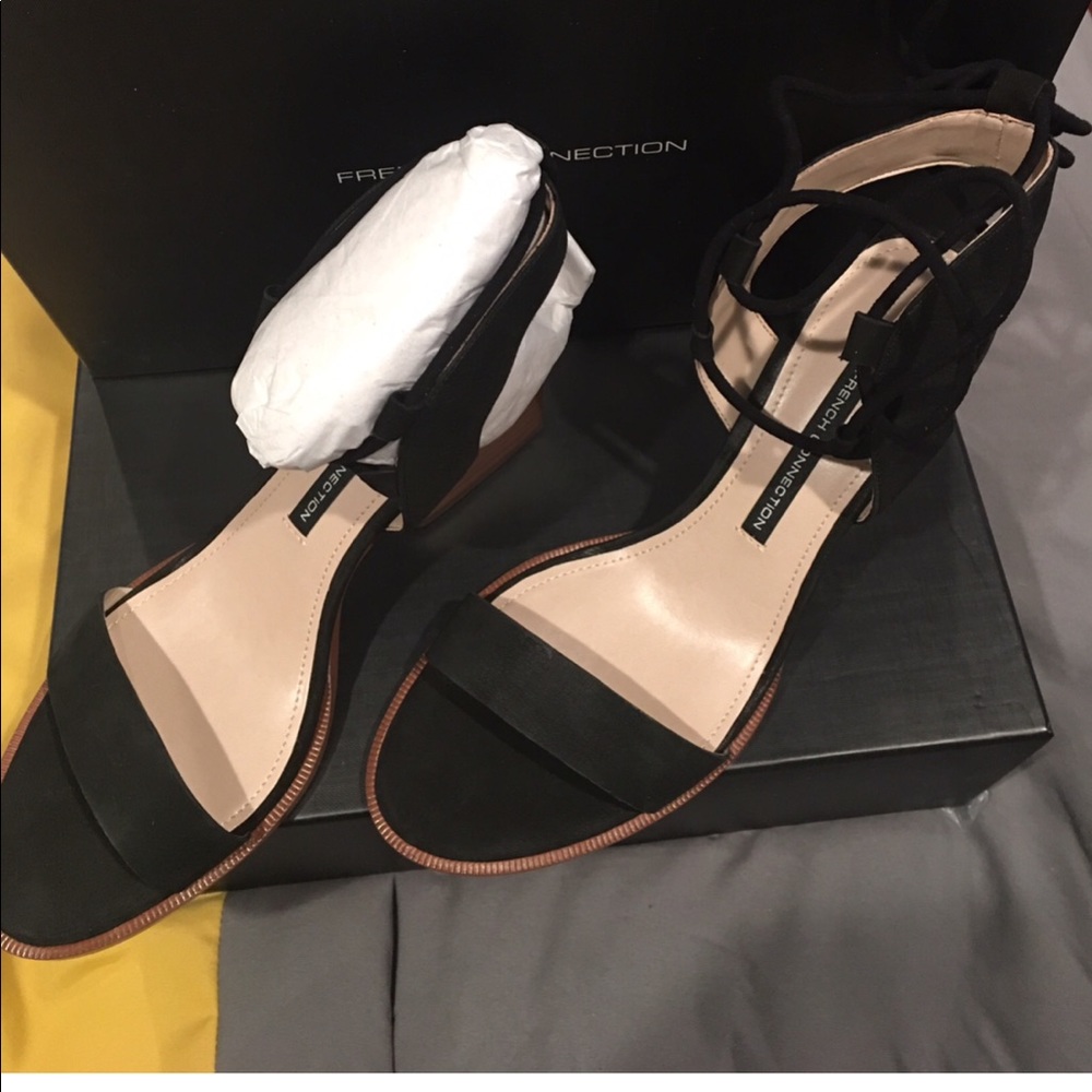 🆕🎉 FRENCH CONNECTION SANDALS 🎉 - Picture 5 of 5